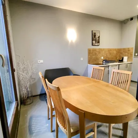 Kolejowa Komfort Z Parkingiem